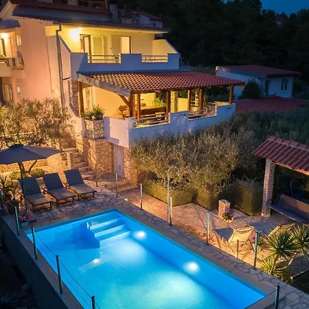 Holiday home Gorgeous In Rukavac With Wifi